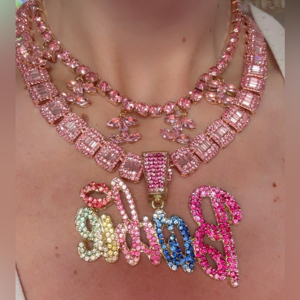 Pink baguette style chain and Multi color iconic BARBIE pendant !